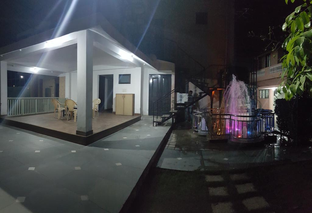 Green Villa Bed & Breakfast New Delhi Bagian luar foto